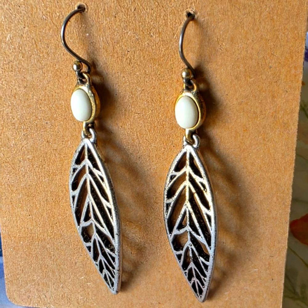 Small Elegant Leaf Design Earrings in Silver and Gold Tones